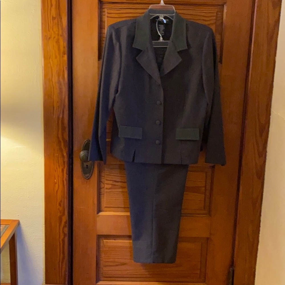 Professional Lady’s Pantsuit